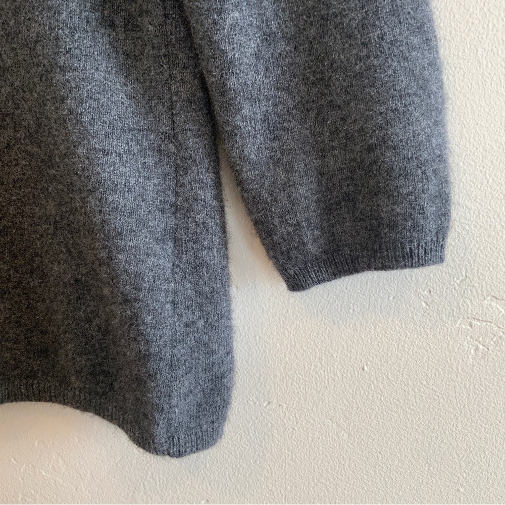 InCashmere Scoop Neck 3/4 Sleeve Cashmere Gray Sweater Top Size Medium - Picture 4 of 10